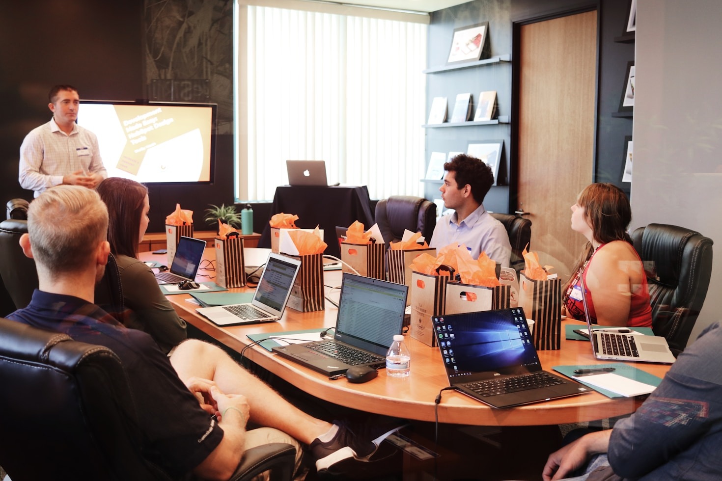 The Future of Conferences in a Digital World